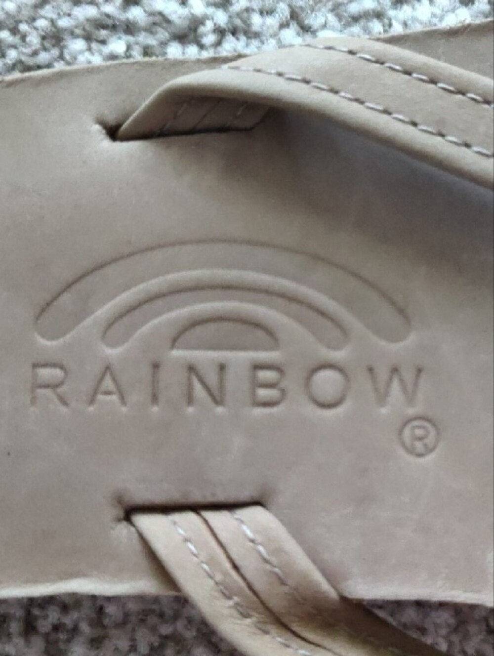 Rainbow Women's Neutral Tan Leather Flip Flops. Medium 6 1/2 - 7 1/2. NWT. - Picture 2 of 6